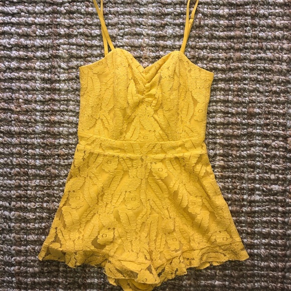 Ali & Jay Yellow Lace Romper - Picture 3 of 8